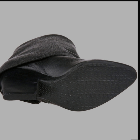 Michael Michael Kors Women's Bassey Boot - Picture 6 of 9